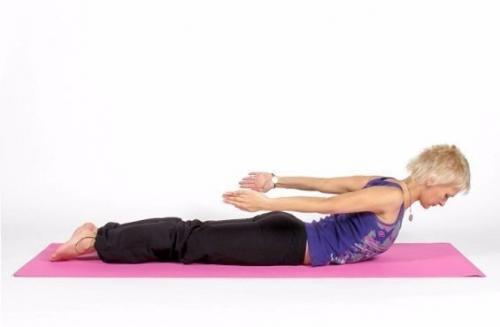 Коррекция осанки.  Здоровый позвоночник не должен быть абсолютно ровным: его естественные изгибы формируются у каждого человека еще в детстве. 04