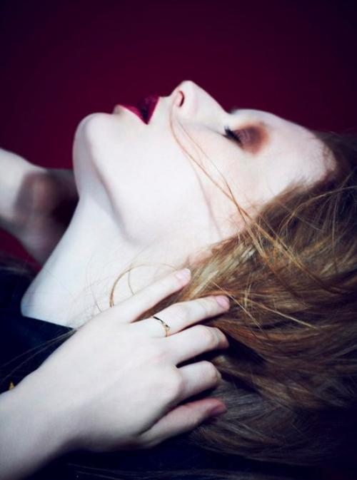 Тревога. 

Женский род.
