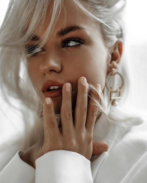 Не стоит фразу Никто Никому Ничего не Должен возводить в степень идиотизма. 01 Не стоит фразу Никто Никому Ничего не Должен возводить в степень идиотизма. 01