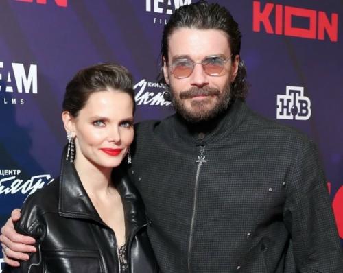 Боярская и Матвеев впервые за долгое время вместе вышли в свет. 01