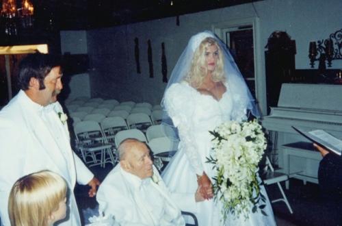 Анна Николь Смит (Вики линн хоган) - американская супермодель, актриса, девушка журнала Playboy 1993-го года и секс - символ 1990-х годов. 03