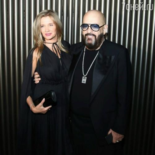 Михаил шуфутинский на своей давней возлюбленной Светлане уразовой женился. 02