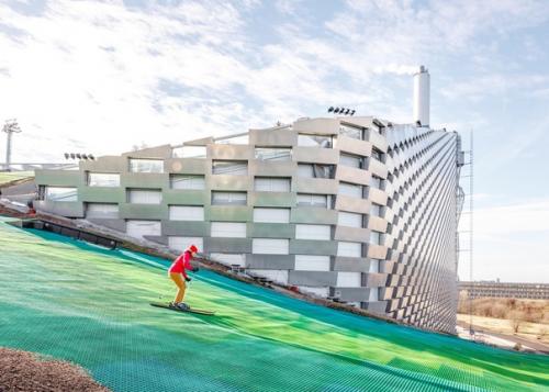 На фотографиях мусороперерабатывающий завод в Копенгагене. 03