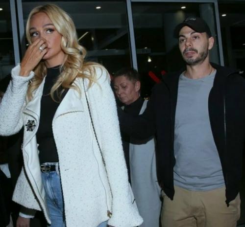 Вопреки всем слухам: Виктория лопырева вышла в свет с мужем и сыном. 01 Вопреки всем слухам: Виктория лопырева вышла в свет с мужем и сыном. 01