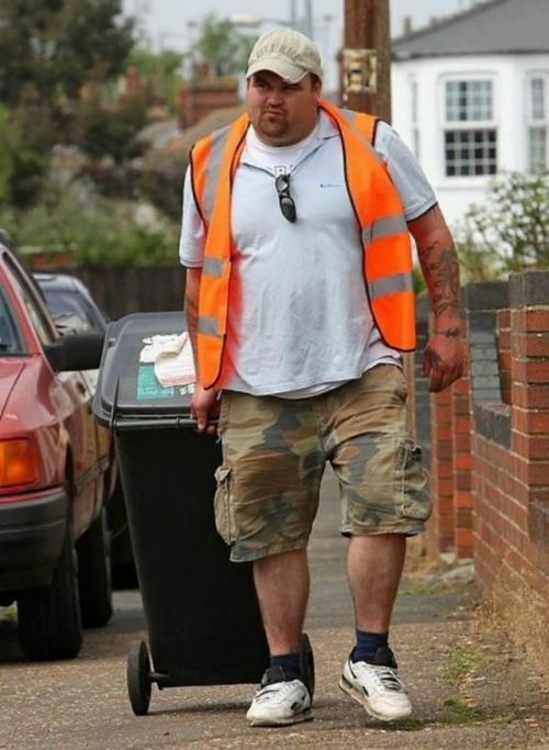 Планируют снять сериал, основанный на реальных событиях, о жизни американца Майкла Кэрролла.
