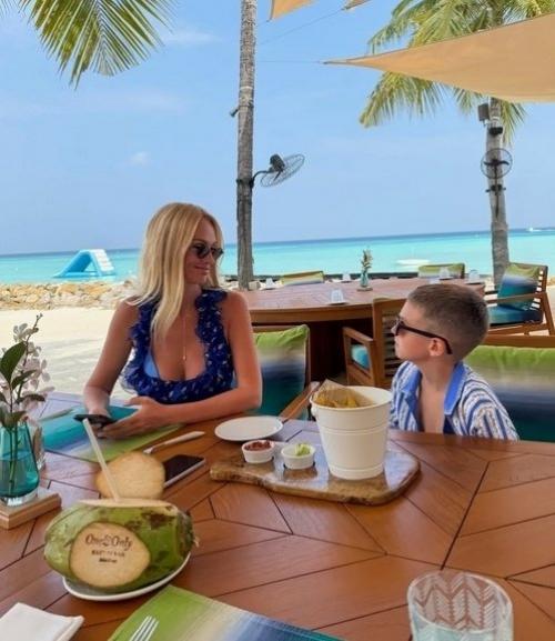 Вопреки всем слухам: Виктория лопырева вышла в свет с мужем и сыном. 02 Вопреки всем слухам: Виктория лопырева вышла в свет с мужем и сыном. 02