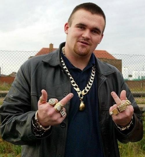 Планируют снять сериал, основанный на реальных событиях, о жизни американца Майкла Кэрролла. 02