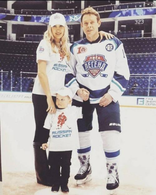 Семейная идиллия Павла буре и Алины Хасановой, длившаяся более 15 лет, обернулась громким судебным скандалом. 01