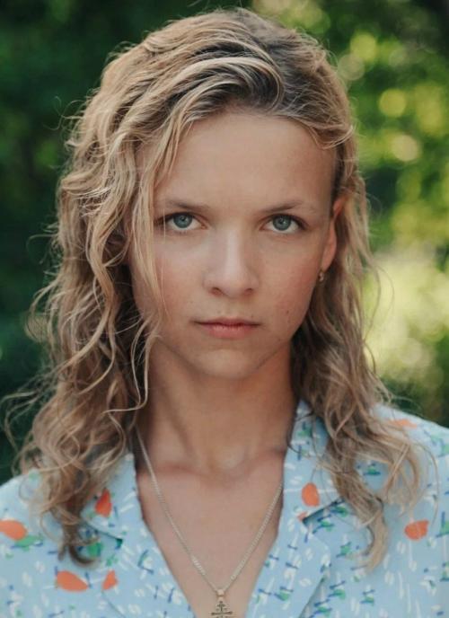 Вступил в Брак с Молодой Актрисой - 48-летний Егор бероев тайно женился на 21-летней балерине Анне Панкратовой. 01