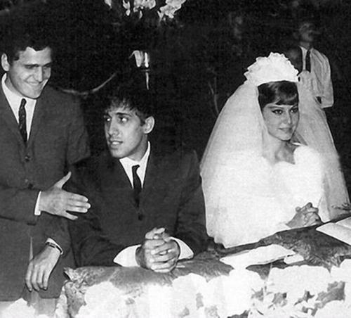 Адриано Челентано и Клаудия мори, вот уже больше 60-ти лет счастливы в браке. 02