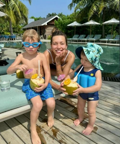 Материнский Кошмар на Бали, - поделилась Регина тодоренко историей, произошедшей с ее сыном мироном во время семейного отдыха на острове. 01