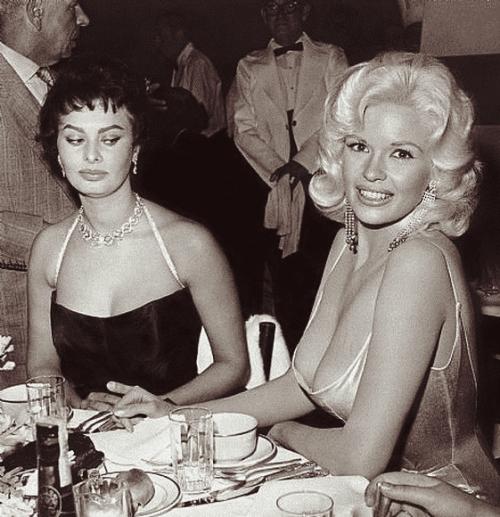 Как перетянуть все внимание за 5 минут: история с Лорен и мэнсфилд. 01 Как перетянуть все внимание за 5 минут: история с Лорен и мэнсфилд. 01