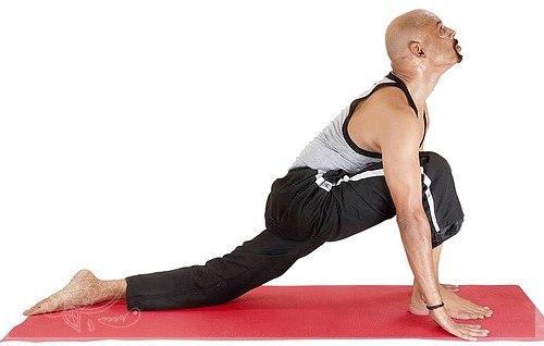 Йога для растяжки на шпагат: 8 поз для регулярной практики. 02