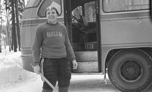 58 лет назад, 12 апреля 1961 года, советский космонавт Юрий Гагарин, впервые в мире совершил орбитальный полёт вокруг земли. 02