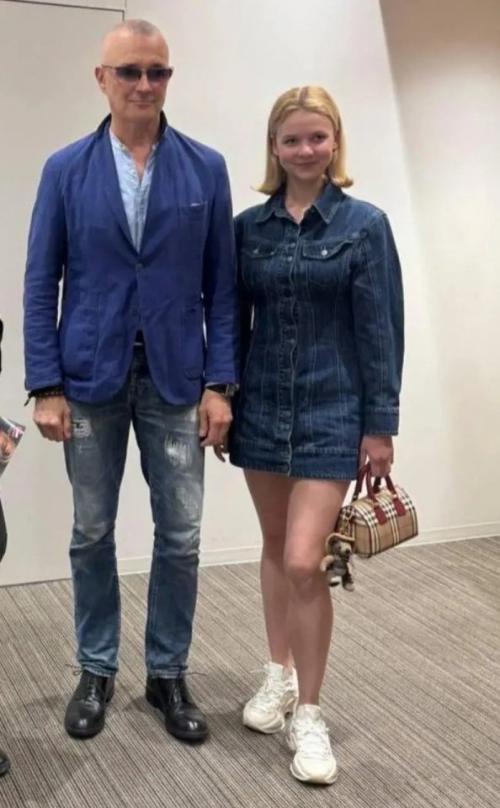 Бероев с 21-летней женой вышел в свет после тайной свадьбы - первые фото молодоженов. 03