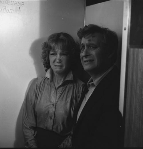 Никаких дешевых платьев. 02