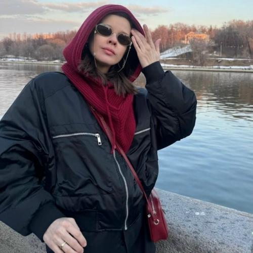 40-Летняя актриса Катерина шпица готовится стать матерью во второй раз. 01