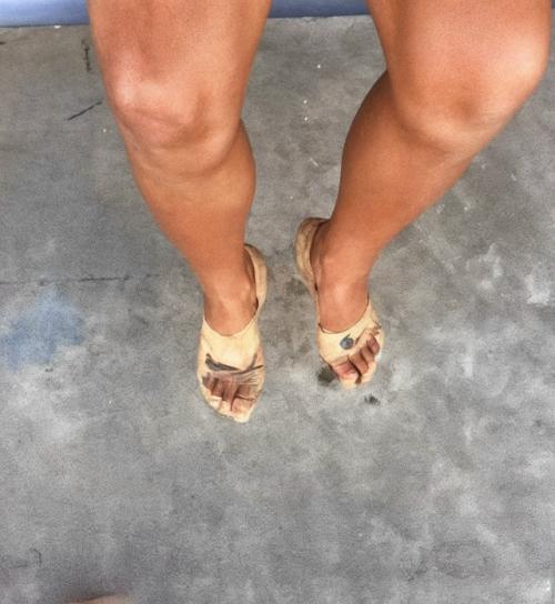 История одиннадцатилетней реи буллос с Филиппин - это напоминание о том, что настоящая решимость не зависит от обстоятельств. 01