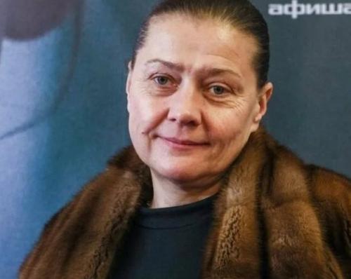 Мария Голубкина вышла без макияжа - и ответила всем одной фразой.

