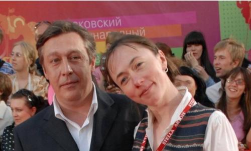 Михаил Ефремов разводится с пятой женой после 23 лет брака. 02