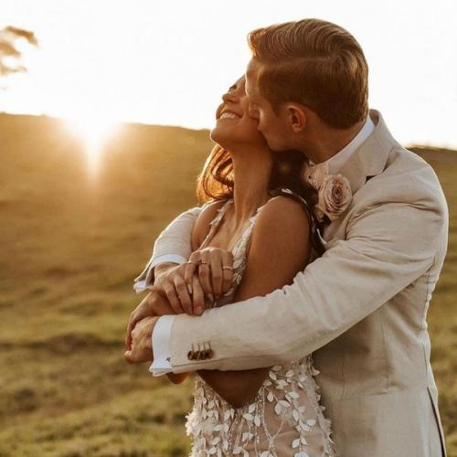 Нередко так случается, когда чужая женщина.