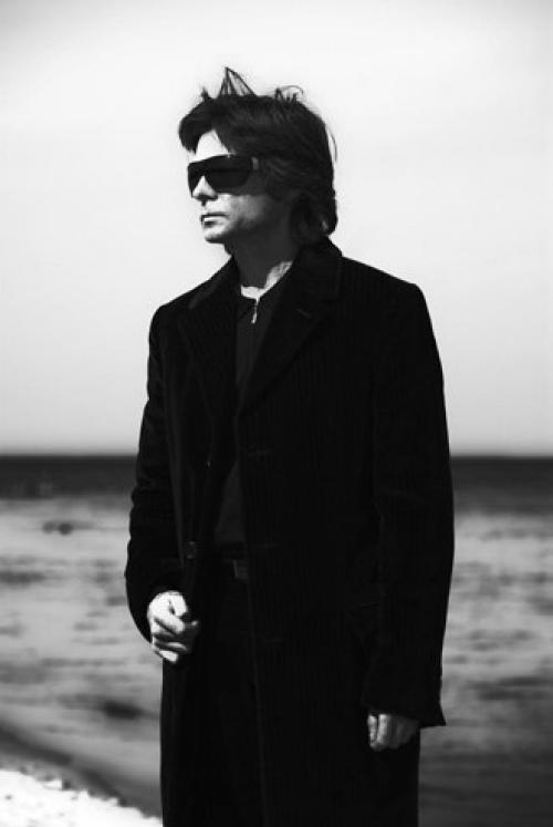 Как часто люди, прельстившись на рекламные штучки маятника, уходят далеко в сторону от счастья, которое было совсем рядом!