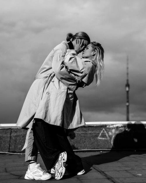 Ты реалист, она мечтатель. 01