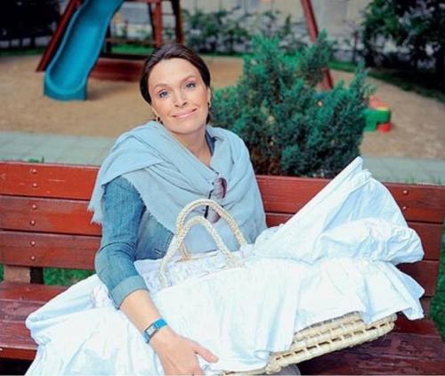 Актриса театра и кино - Марина могилевская родила свою дочь в 41 год! 02