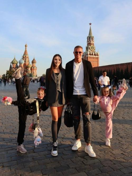 Дмитрий тарасов публично унизил Анастасию костенко. 01