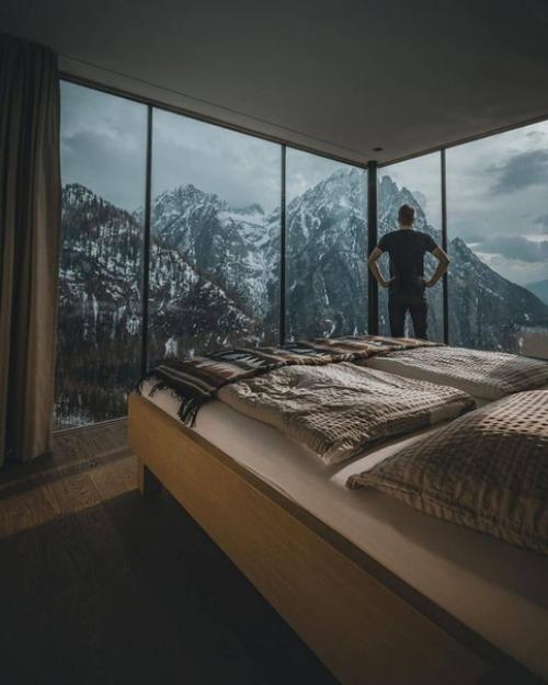 Завораживающий вид из номера. 03