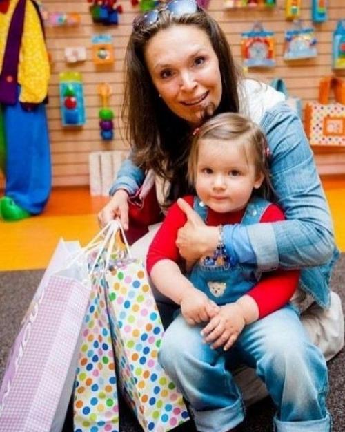 Актриса театра и кино - Марина могилевская родила свою дочь в 41 год! 03