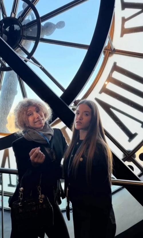 Алекса изменила свое решение о разводе и вернулась к мужу всего через две недели после объявления о расставании.

