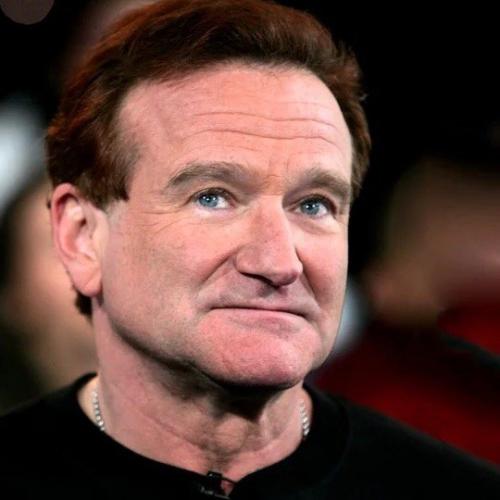 Я думаю, что самые грустные люди всегда стараются изо всех сил, чтобы сделать окружающих людей счастливыми.