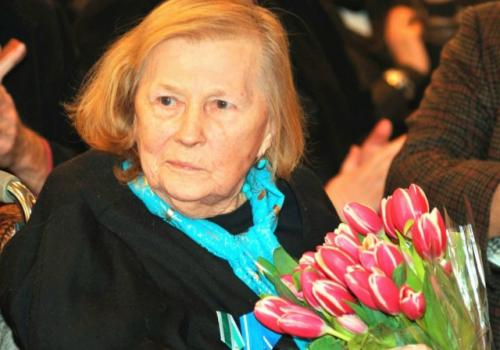 Когда смеются над слезами: невероятная жизнь Людмилы ивановой. 09 Когда смеются над слезами: невероятная жизнь Людмилы ивановой. 09