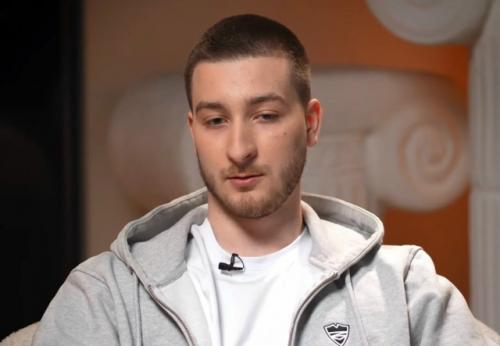 Рассказал о Сложных Отношениях с Отцом - 19-летний сын Евгения Плющенко Егор впервые поделился личными переживаниями. 01