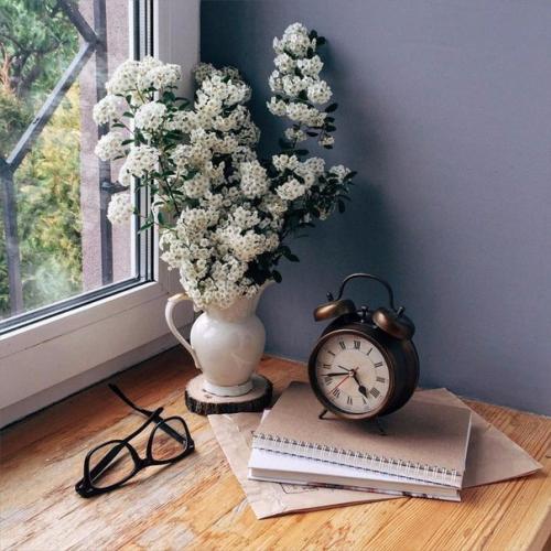 Стройные ноги и упругие ягодицы? 

ВЫполняйте каждое упражнение по 15 раз одно за другим, всего 3 подхода!