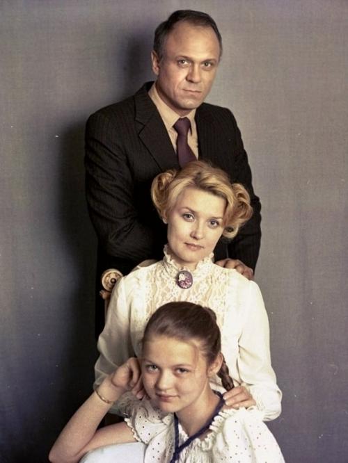 Мама Мечтала Уйти Мгновенно: пронзительные слова Юлии Меньшовой о последних минутах мамы. 01