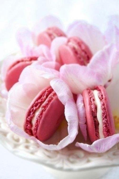 Красота заключается не в том, чтобы иметь красивое лицо, а в том, чтобы иметь красивые мысли, красивое сердце и красивую душу. 03