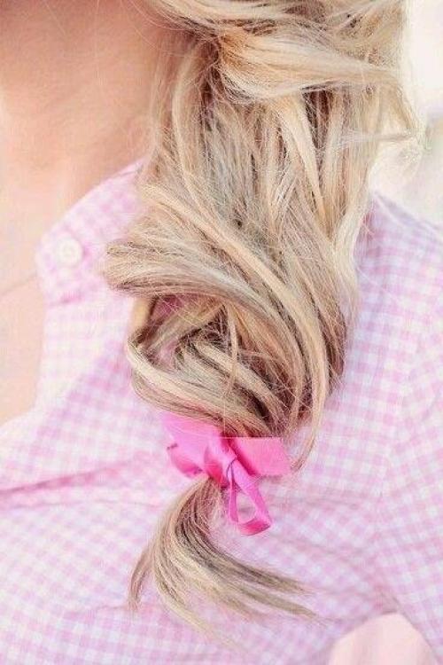 Красота заключается не в том, чтобы иметь красивое лицо, а в том, чтобы иметь красивые мысли, красивое сердце и красивую душу. 

