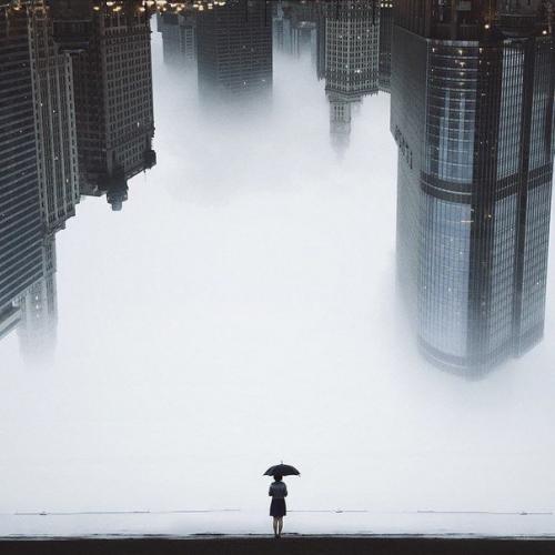 Среди людей тоже одиноко. 04