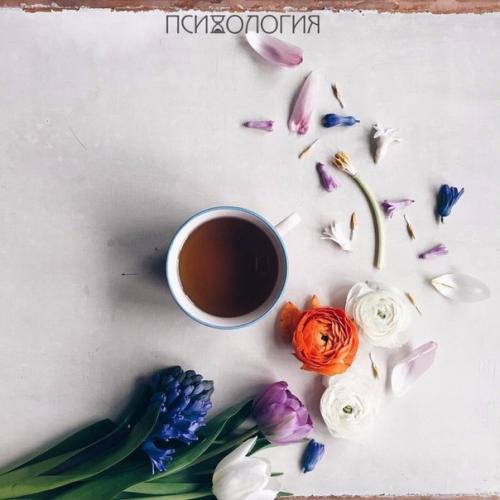 Отличная традиция? 

Мы в одно из кафе рядом с вокзалом входим.  