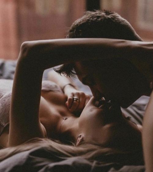 Чем больше людей тебя окружает, тем более одиноким ты становишься.