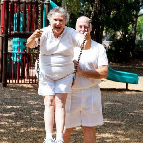 Быть стариками - не простая штука. Быть стариками - не простая штука.